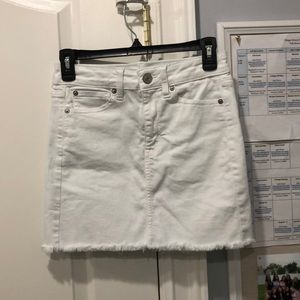 American eagle white denim skirt